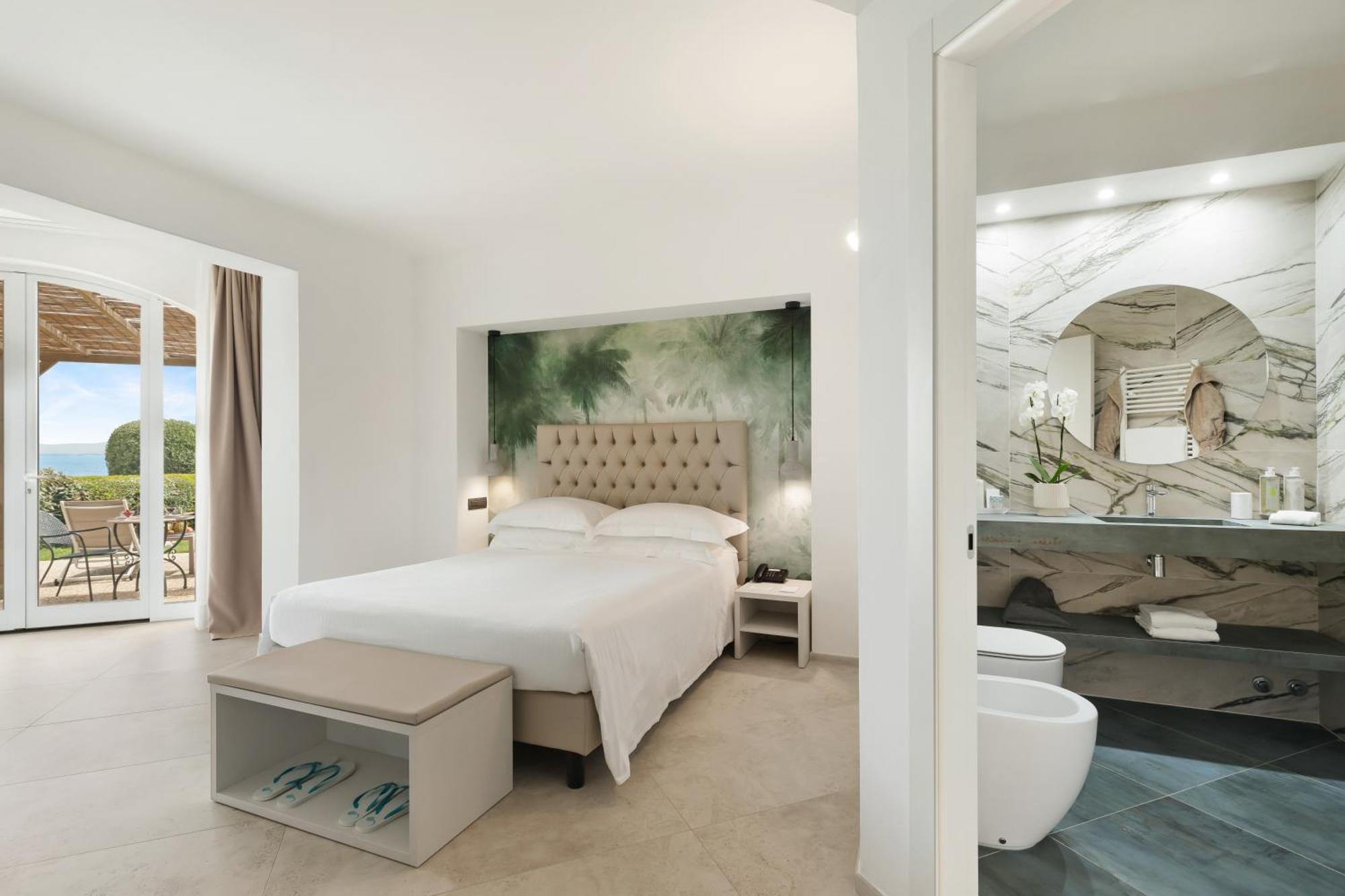 Hotel Villa Domizia 포르투산투스테파노 외부 사진